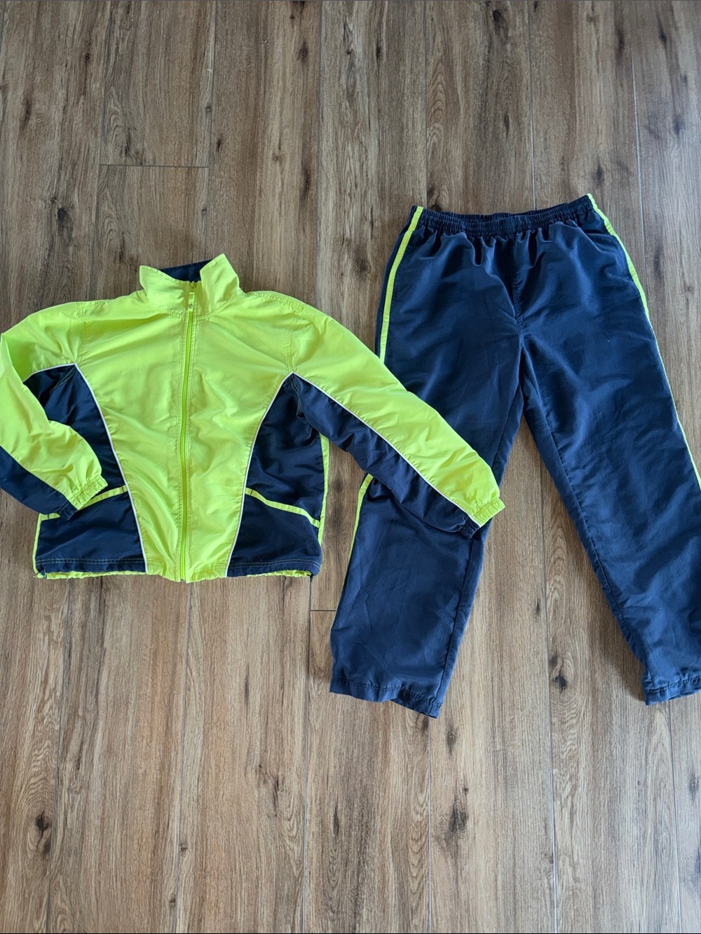Threehearts Navy and Lime Athletic Set with Mesh Lining
